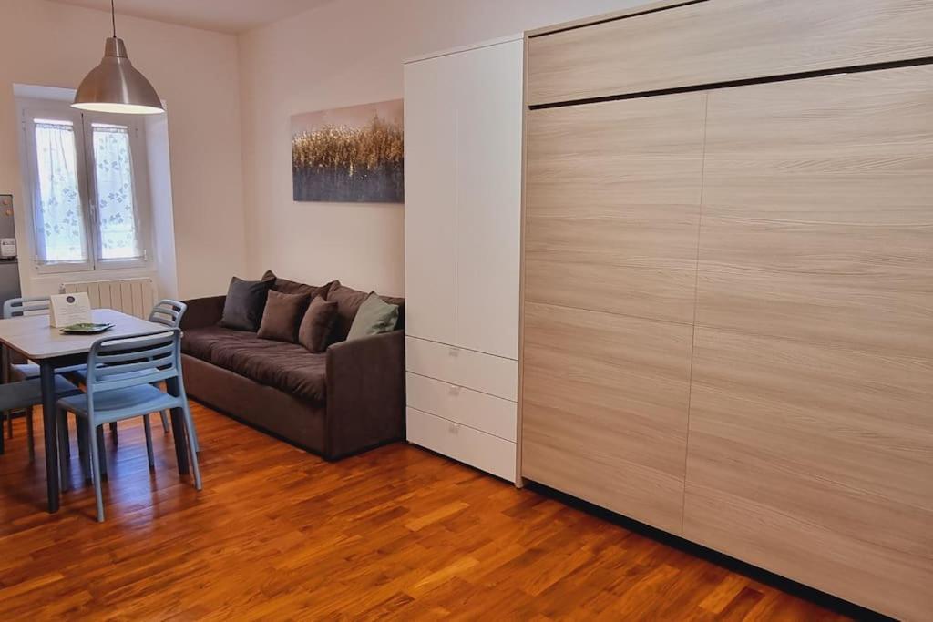 My House&Apartments Agrate Brianza Bagian luar foto
