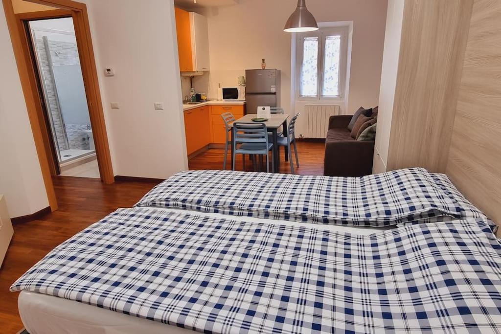 My House&Apartments Agrate Brianza Bagian luar foto